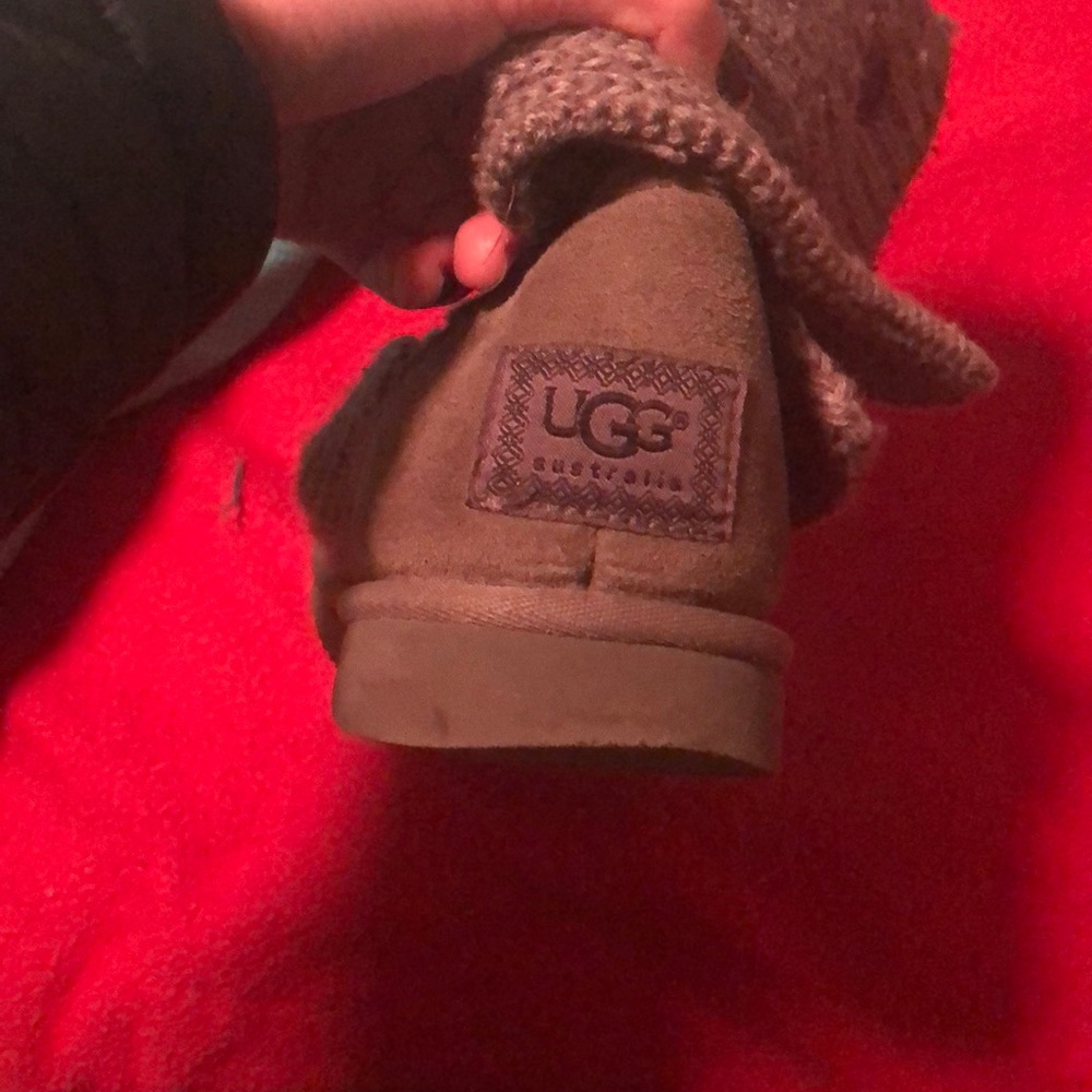 Uggs - image 2